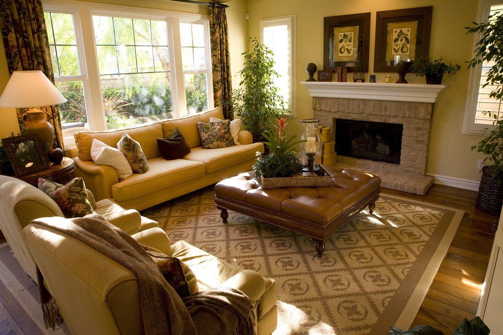 Classic Living-Room Sofa Set with Coffee Table